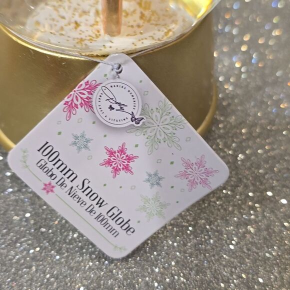 Dolly Parton Butterfly Decorative Musical Snow Globe - Picture 8 of 8